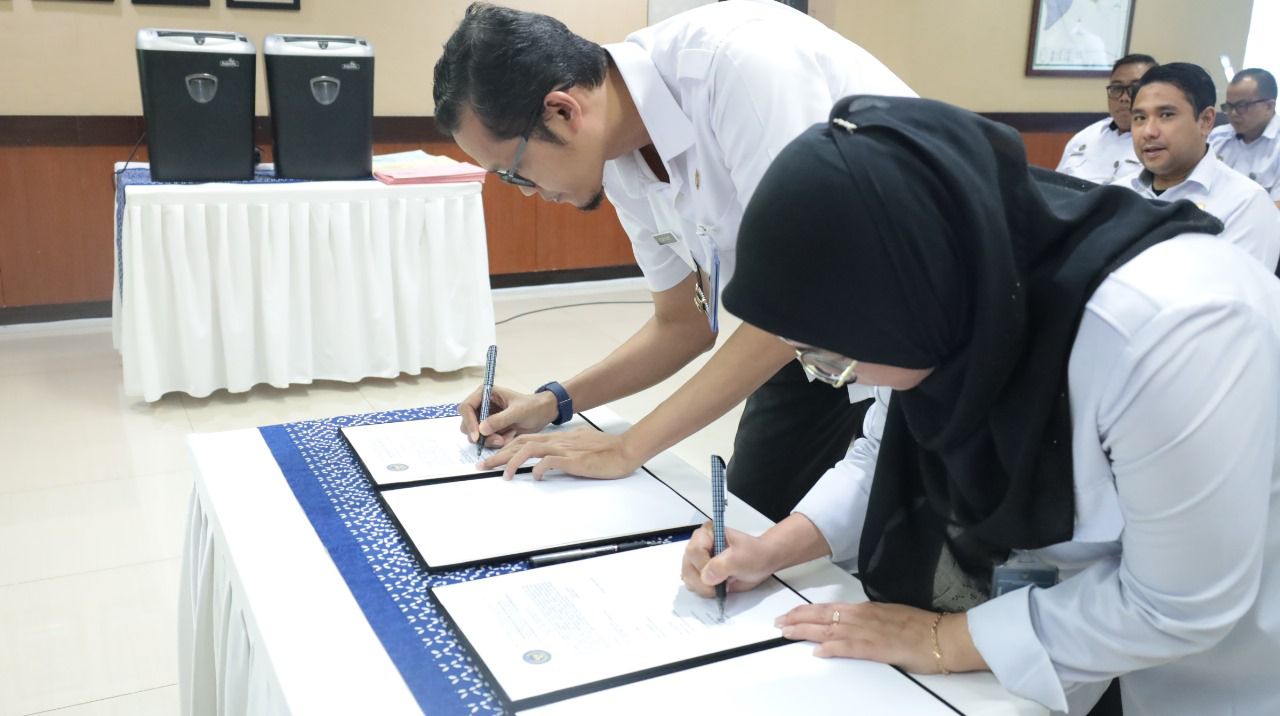 Kantor Imigrasi Jakarta Pusat - Imigrasi Jakarta Pusat musnahkan 40.799 Berkas Secara Simbolis