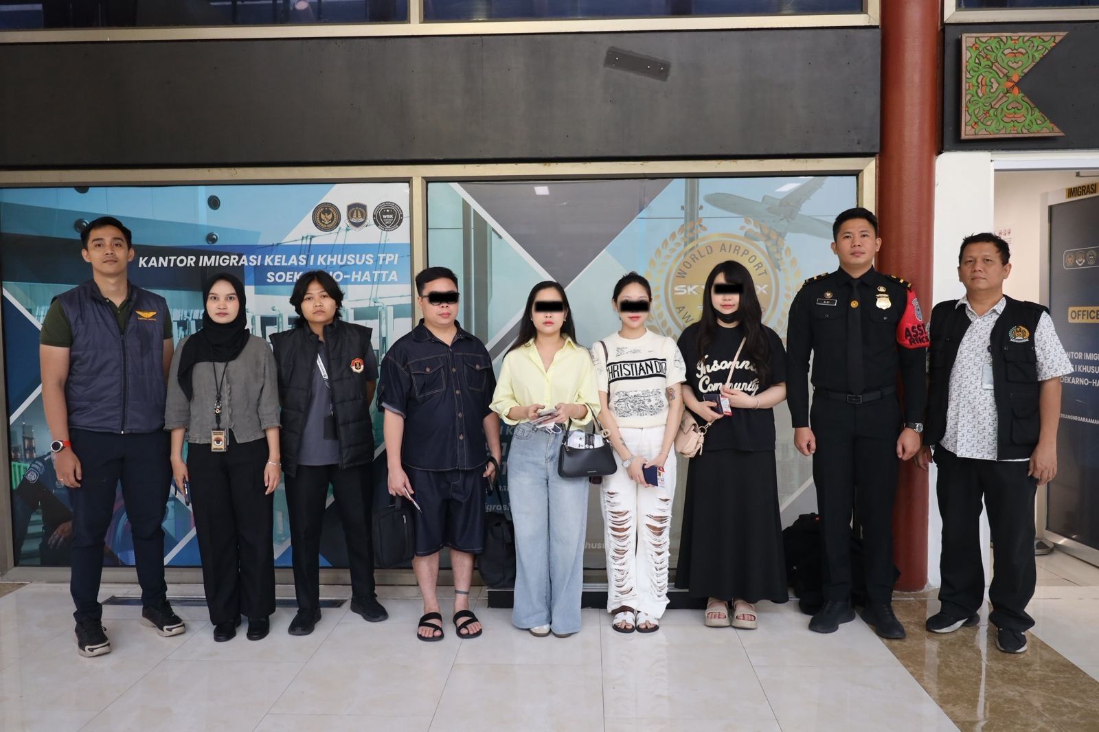 Kantor Imigrasi Jakarta Pusat - Empat Warga Negara Vietnam Dideportasi Oleh Kantor Imigrasi Jakarta Pusat